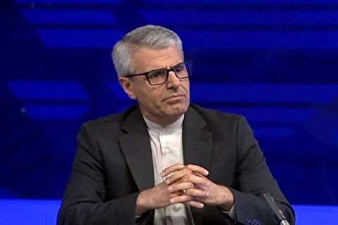 هشدار عربی سخنگوی وزارت خارجه: اگر دندان‌های شیر را دیدی که بیرون زده‌اند،  تصور نکن که شیر لبخند می‌زند