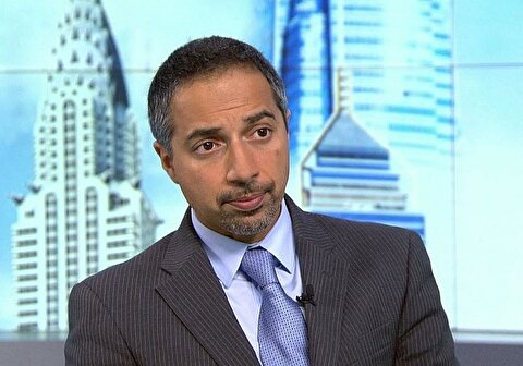 تریتا پارسی، معاون اندیشکده کوئینسی: نکته بسیار مهم این است که ترامپ آتش‌بس را به طور نامحدود تمدید کرد؛ نه توافق، نه لغو تحریم‌ها، نه مصالحهٔ هسته‌ای، نه بازگشت به جنگ؛ با این حال ایران به کنترل تنگه ادامه می‌دهد