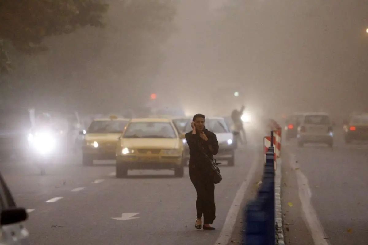 هواشناسی: هشدار نسبت به احتمال رخداد طوفان در تهران/ کاهش دما تا ۶ درجه