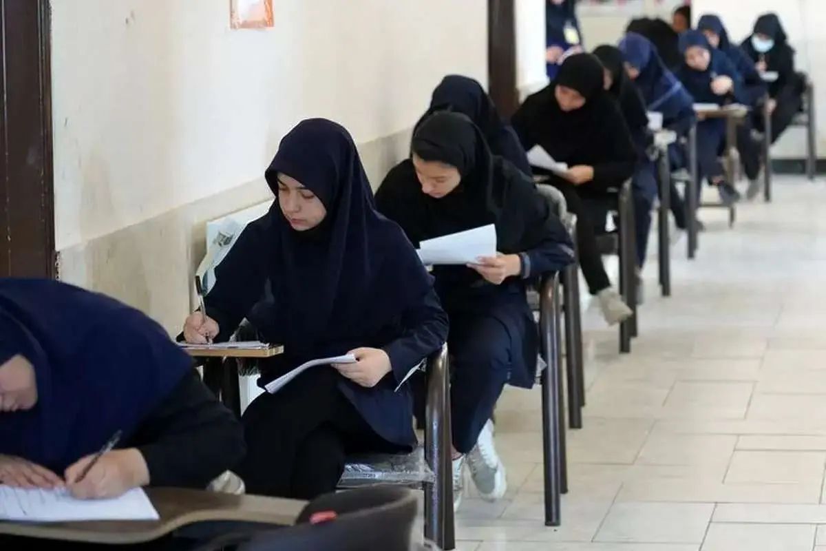 آموزش و پرورش: امتحانات پایه‌های هفتم تا دهم با مجوز شورای تأمین هر استان و به صورت حضوری یا غیر حضوری برگزار می‌شود/ برگزاری آزمون‌های نهایی پایه‌های یازدهم و دوازدهم هم منوط به تثبیت شرایط تا اواخر تیر ماه است