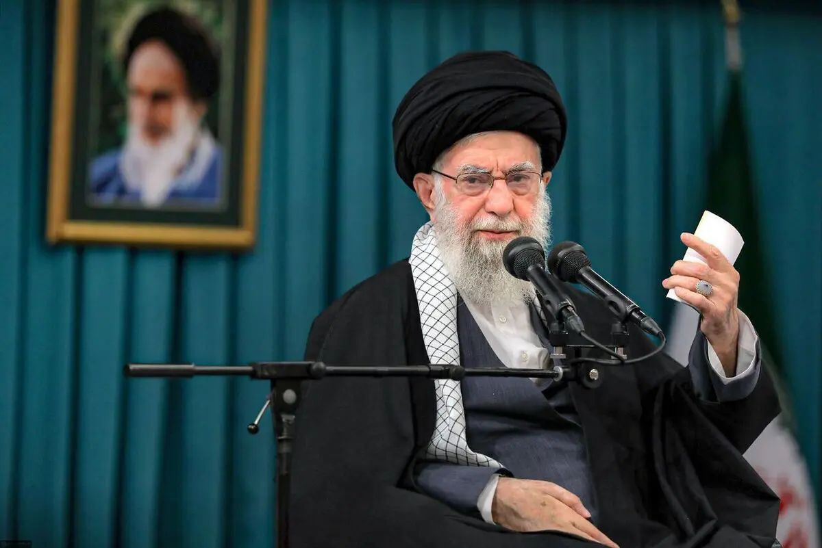 دفتر حفظ و نشر آثار رهبر شهید انقلاب: انتساب شعر بازگو شده توسط یکی از علمای محترم به رهبر شهید انقلاب و ماجرای سرایش نقل‌ شده، از اساس صحت ندارد