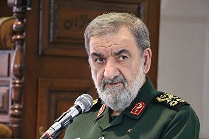 ببینید / محسن رضایی: ابوظبی به عربستان تعلق دارد؛ آقای بن زاید شما قبول می‌کنید ابوظبی جزئی از عربستان باشد؟  