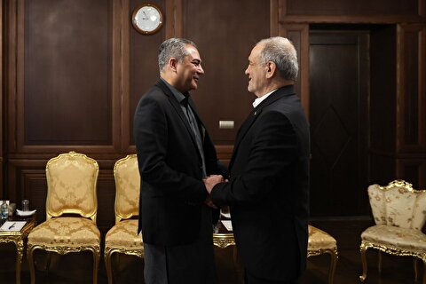 خبرنگار رسانه پاکستانی: وزیر کشور پاکستان، امروز برای بار دوم در کمتر از یک هفته، به تهران سفر کرد؛ این موضوع نشان دهنده حس فوریت و ضرورت تسریع در مذاکرات است
