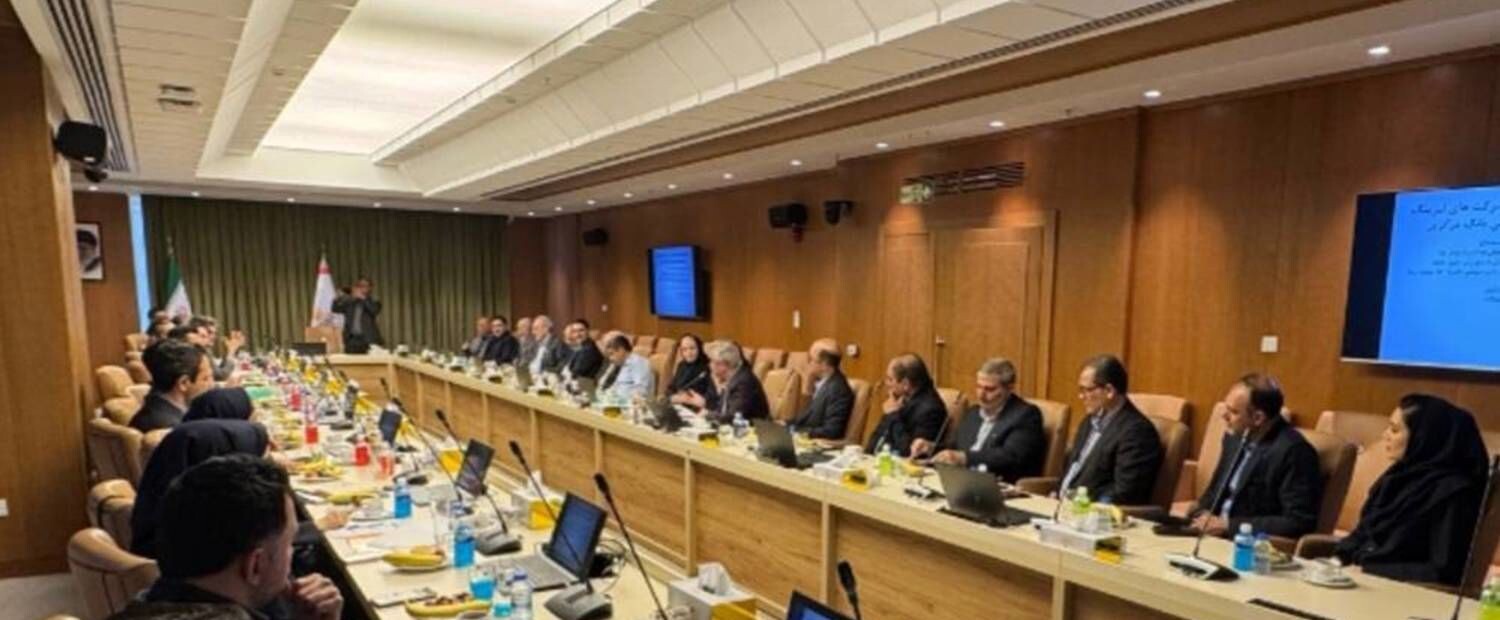 درخشش دوباره لیزینگ پاسارگاد با سود خالص هر سهم ۳۸۶۴ ریالی در مجمع