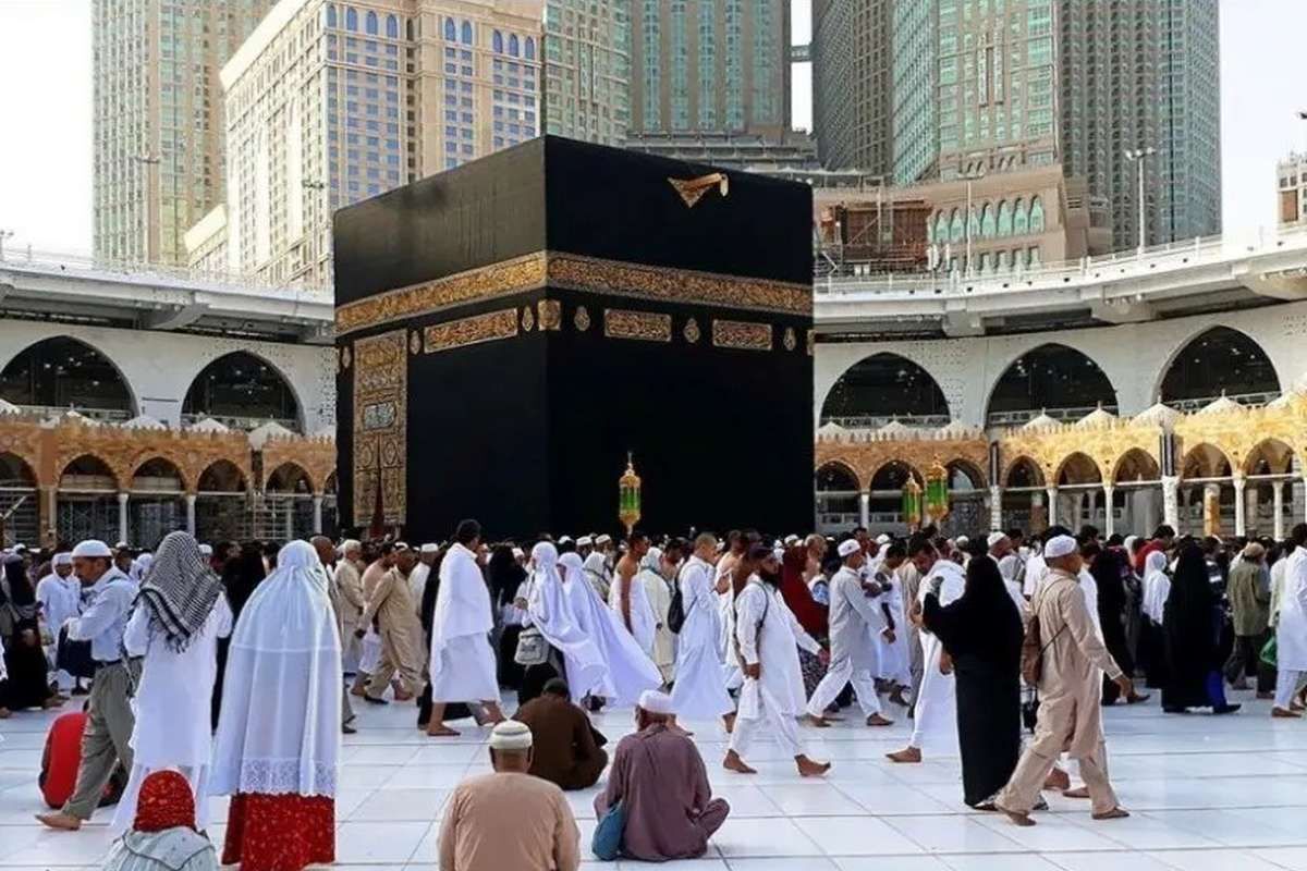 نماینده ولی فقیه: حج امسال با فرمان، موافقت و نظر مقام معظم رهبری انجام می‌شود/ امیدواریم که انجام آن برگ برنده دیگری برای نظام باشد