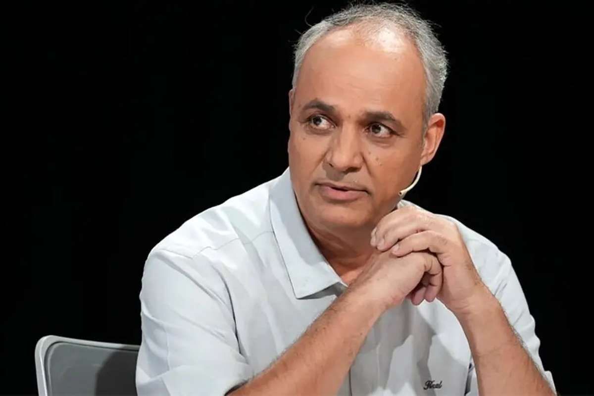 زیدآبادی، تحلیل‌گر سیاسی: اینکه کیهان نیز مخالف «شعار رادیکال علیه مذاکره تحت عنوان انقلابی‌گری» شده، هم خبر بسیار عجیبی است، هم مهم