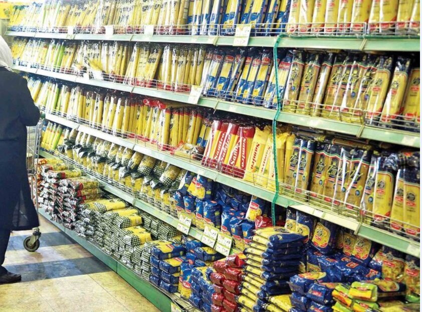 قیمت ماکارونی تغییر کرد/ رشته‌ای ۷۰۰ گرمی از ۵۷۰.۰۰۰ به ۷۵۰.۰۰۰ ریال و فرمی ۵۰۰ گرمی از ۵۴۶.۰۰۰ به ۷۸۰.۱۸۰ ریال رسید