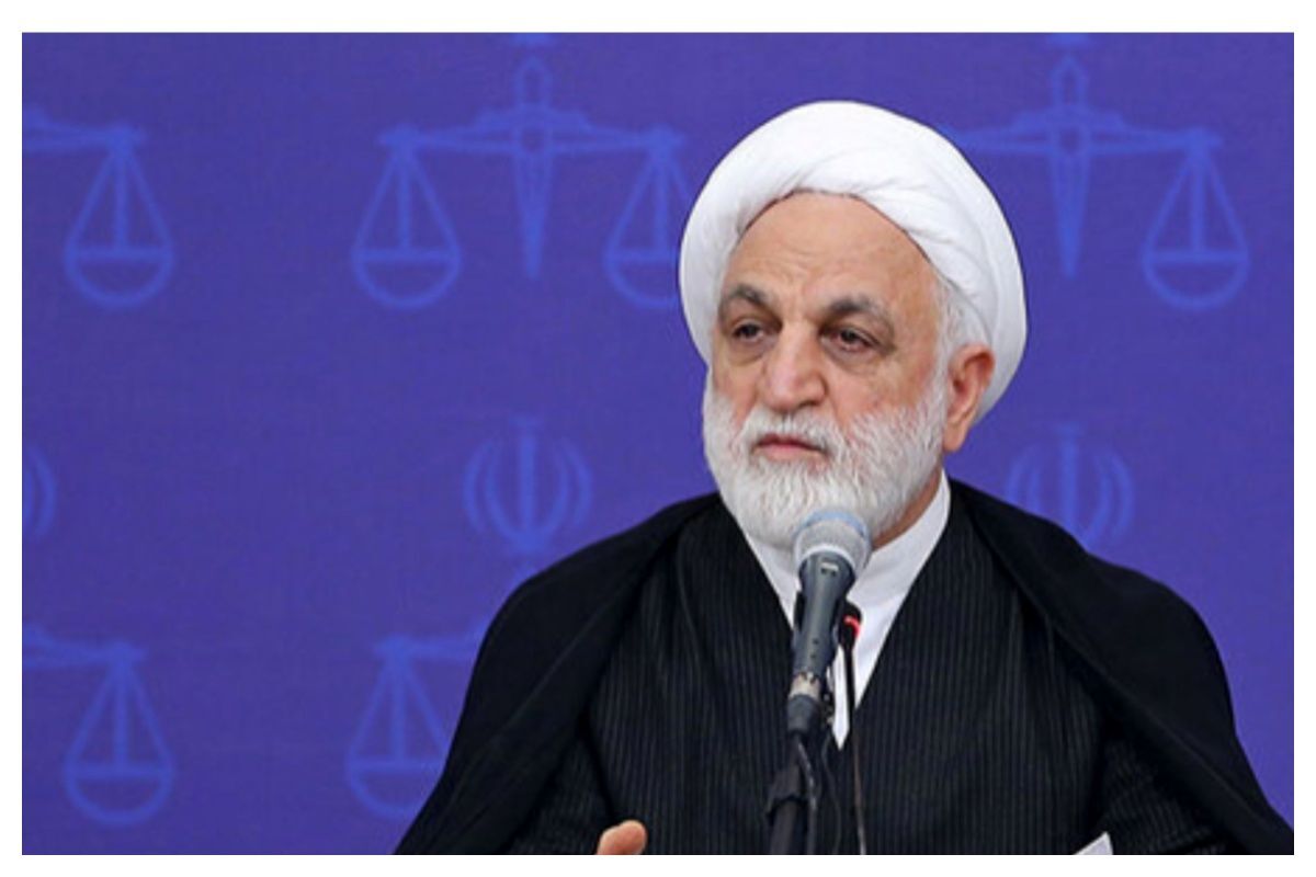 رئیس قوه قضائیه: اگر درصدی از آنچه در مخیله دشمن بود در این نبرد حاصل می‌شد، درخواست آتش‌بس و مذاکره را نمی‌داد/ احتمال دارد که دشمن زخم خورده، مجدداً علیه ما دست به اقدام بزند/ دشمن امیدوار است که آنچه را در «میدان» و «دیپلماسی» به دست نیاورده، با دو قطبی‌سازی در «خیابان» به چنگ آورد