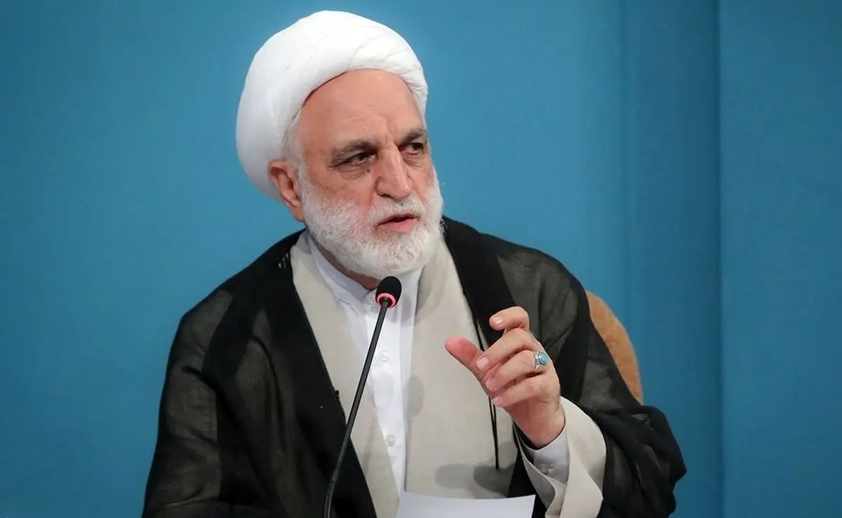 رئیس قوه قضائیه: دشمن مترصد است تا اهدافی که در تجاوز، جنگ و مذاکره به آن نرسید را با ایجاد انشقاق حاصل کند؛ زهی خیال باطل/ اتحاد ملی ما سد مستحکم و سر به فلک کشیده‌ای در مقابل دشمن است