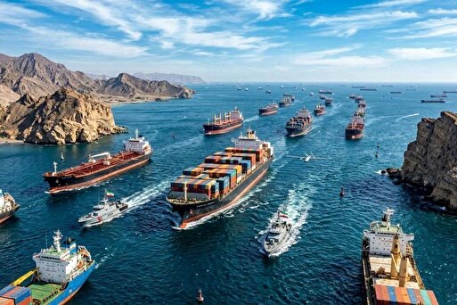 تایمز: بیش از ۶۰۰ فروند کشتی بزرگ در تنگه هرمز سرگردان و گرفتار مانده‌اند/ مقامات پاکستانی محدودیت‌های ایجاد شده در اسلام‌آباد را کاهش دادند/ دیدار عراقچی با سلطان عمان؛ رایزنی طرفین درباره تلاش‌های میانجی‌گرانه/ سنتکام مدعی توقیف کشتی دیگری از ایران شد/  تیراندازی در مراسم شام خبرنگاران با حضور رئیس‌جمهور آمریکا؛ ترامپ: باور ندارم که این حادثه به ایران مربوط باشد