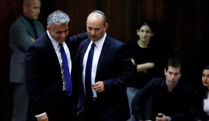 کلش ریپورت: نخست‌وزیران پیشین رژیم صهیونیستی، بنت و لاپید، پیش از انتخابات پیش‌رو، حزب سیاسی مشترکی را اعلام می کنند