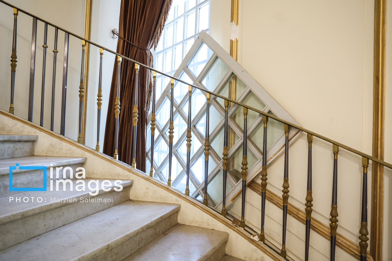 تصاویر: خسارات برجا مانده از جنگ رمضان در کاخ سعدآباد