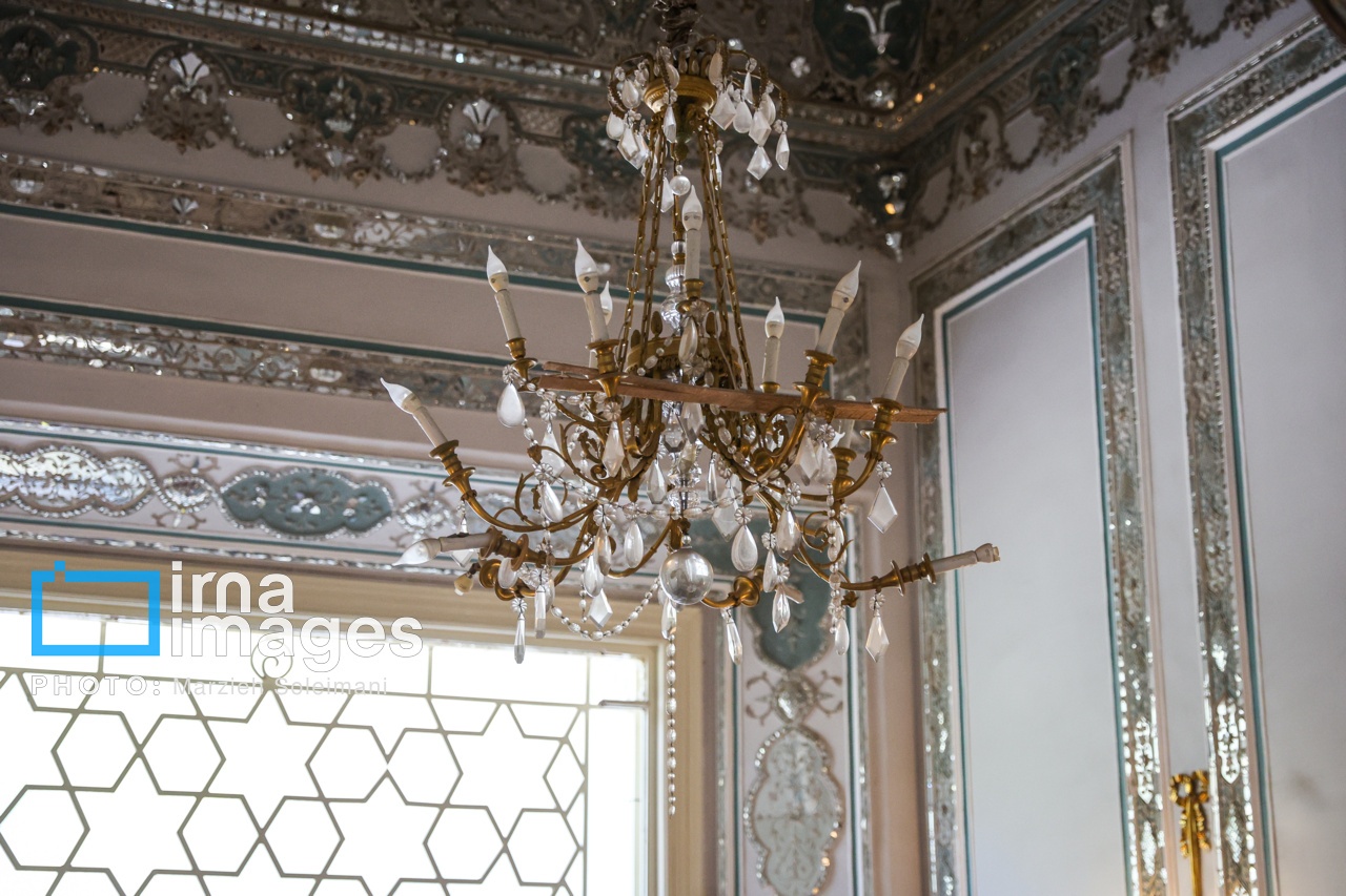 تصاویر: خسارات برجا مانده از جنگ رمضان در کاخ سعدآباد