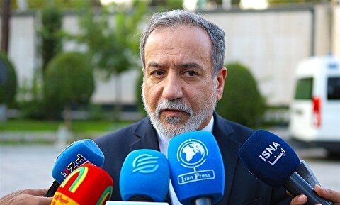 عراقچی: در روند مذاکرات تحولاتی رخ داده که لازم بود درباره آن‌ها با پاکستان گفت‌وگو کنیم/ سفر به اسلام‌آباد بسیار موفق بود؛ بر آنچه که گذشته، مروری داشتیم و درباره اینکه در چه مسیر و شرایطی مذاکرات می تواند ادامه پیدا کند، صحبت کردیم/ در روسیه پیرامون وضعیت فعلی، با دوستان روس خود رایزنی می‌کنیم