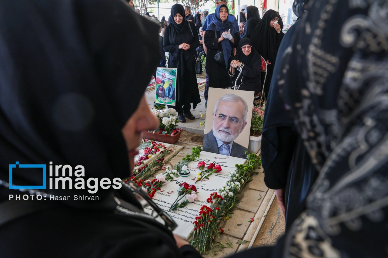 تصاویر: چهلمین روز شهادت «سیدکمال خرازی»