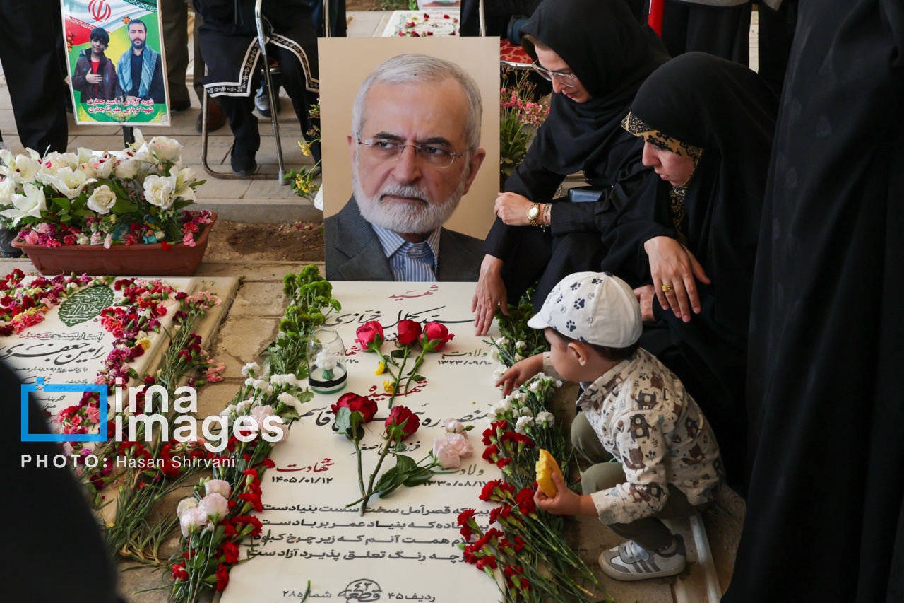 تصاویر: چهلمین روز شهادت «سیدکمال خرازی»