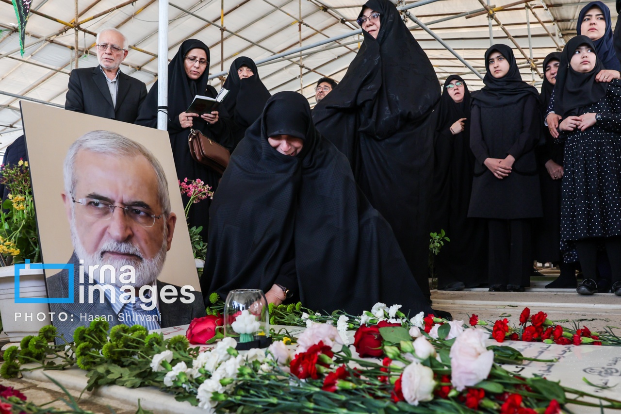 تصاویر: چهلمین روز شهادت «سیدکمال خرازی»