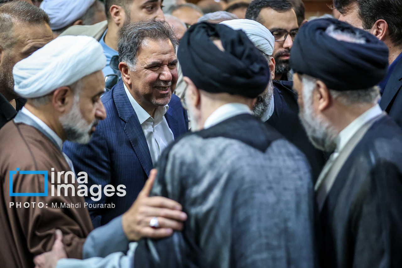 تصاویر: مراسم ترحیم خواهر «سیدمحمد خاتمی»
