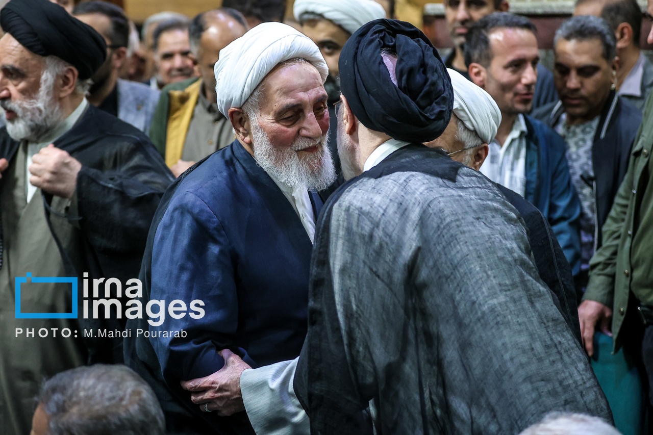 تصاویر: مراسم ترحیم خواهر «سیدمحمد خاتمی»
