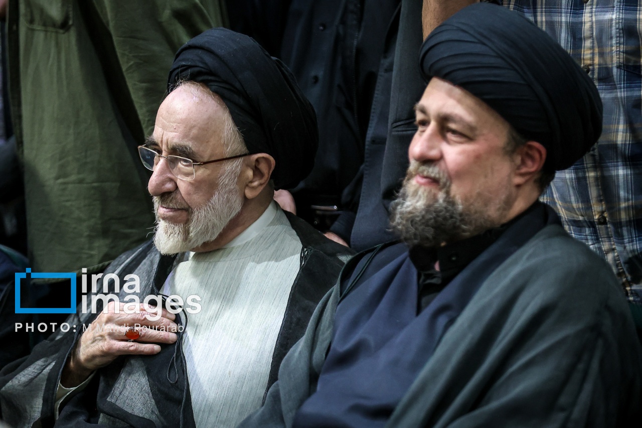 تصاویر: مراسم ترحیم خواهر «سیدمحمد خاتمی»