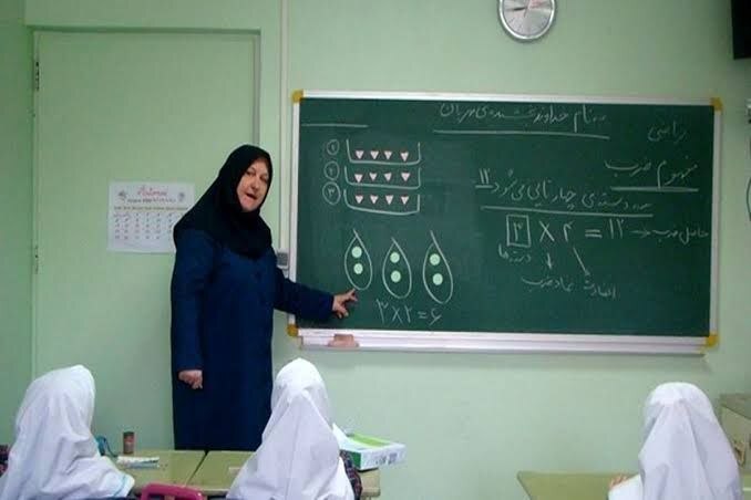 پیشنهاد افزایش ضریب حق‌التدریس معلمان / اصلاح نظام پرداخت‌ها؛ خروج ۴۰ عنوان از ردیف «سایر»