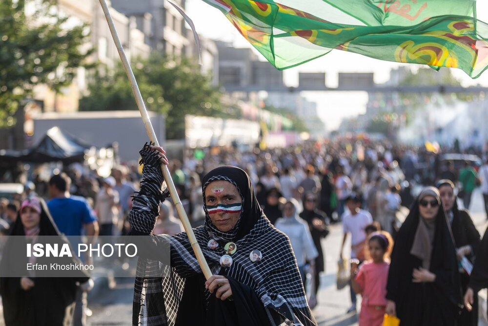 تصاویر:  مهمانی ۱۰ کیلومتری غدیر در تهران