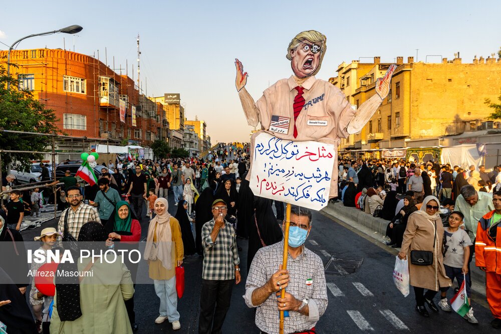 تصاویر:  مهمانی ۱۰ کیلومتری غدیر در تهران