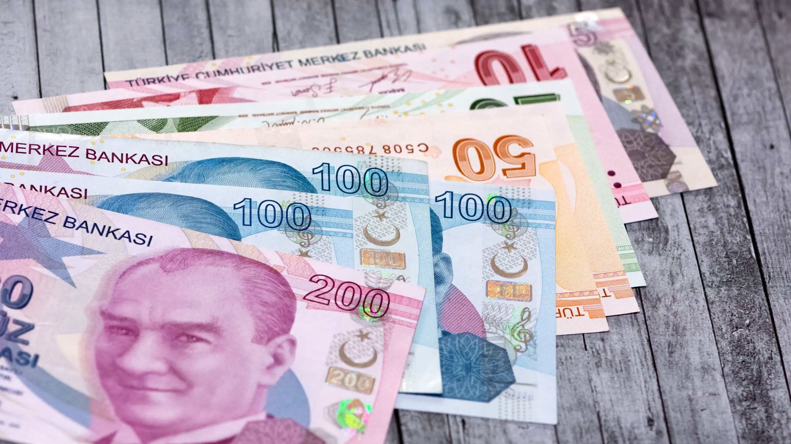 قیمت لیر، امروز یکشنبه ۱۷ خرداد ۱۴۰۵