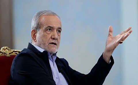 پزشکیان: وقتی صداوسیما و برخی فعالان رسانه‌ای در شرایط جنگی لبه نقدهای غیرمنصفانه را به سمت دولت بگیرند، مجبور خواهیم بود پاسخ درخور بدهیم؛ این به صلاح کشور نیست