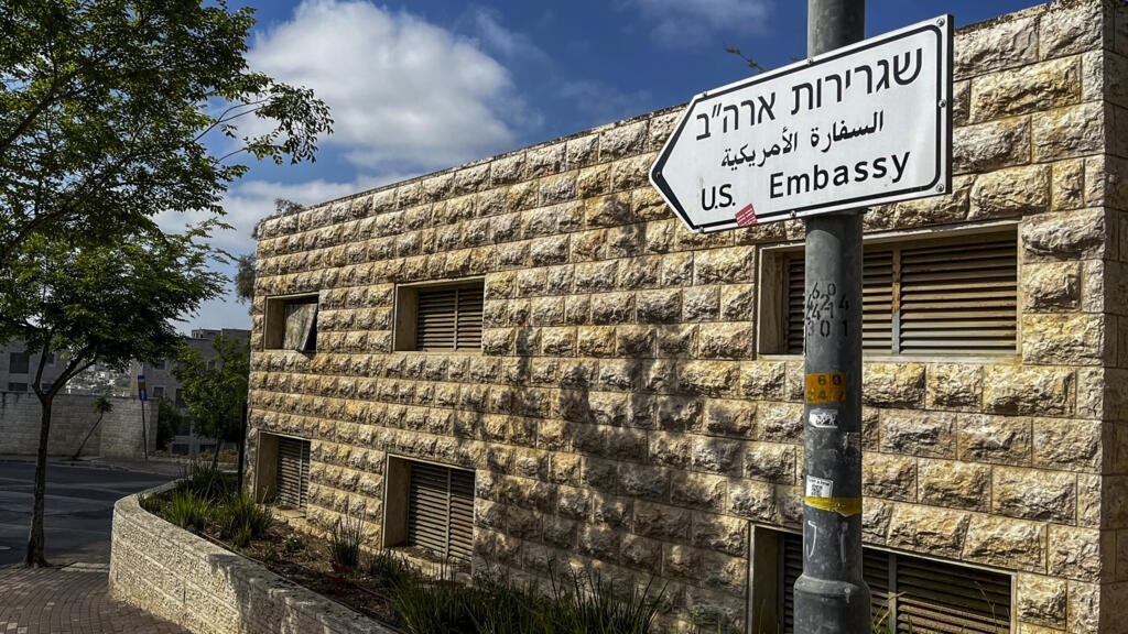سفارت آمریکا در بیت‌المقدس: برای حرکت به سمت پناهگاه‌ها آماد