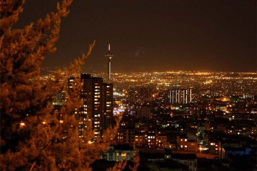 ایرنا: صدای ۳ انفجار در اصفهان و ۲ انفجار مهیب در تهران