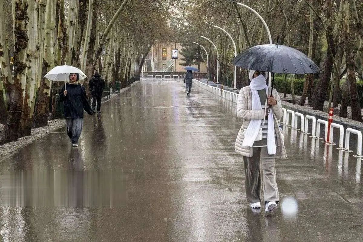 وضعیت آب و هوا، امروز ۱۸ خرداد ۱۴۰۵؛ رگبار باران و رعد و برق