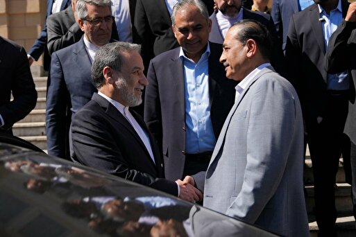 الحدث به نقل از منبع بلندپایه: امضای «اعلامیه اسلام‌آباد» به صورت غیر حضوری انجام می‌شود/ ادعای نیویورک‌تایمز: ایران و آمریکا به توافق بسیار نزدیکند اما هنوز به خط پایان نرسیده‌اند؛ تاریخ یا مکان امضا مشخص نشده / العربیه: امضای تفاهم از راه دور انجام می‌شود نه در ژنو / ادعای اکسیوس: نتانیاهو در تماس با ترامپ، پذیرفت که نمی‌تواند مانع توافق شود