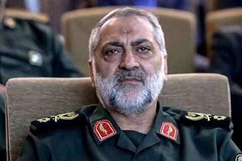 سردار شکارچی، سخنگوی نیرو‌های مسلح: اگر جنگ دوباره آغاز و از صادرات ایران جلوگیری شود، از خروج نفت از منطقه جلوگیری می‌کنیم/ ایران آماده است و بانک اهداف خود را شناسایی کرده/ حملات ایران فراتر از مرز‌های منطقه می‌رود و بسیار شدیدتر و خشونت‌آمیز‌تر از دو جنگ قبلی خواهد بود