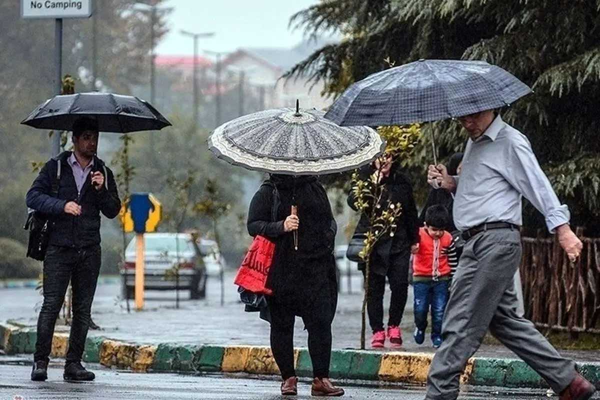 وضعیت آب و هوا، امروز ۱۱ مرداد ۱۴۰۵؛ بارش باران و رعد و برق در شمال، تداوم گرمای شدید در جنوب/ گرد و خاک مهمان شرق و مرکز کشور
