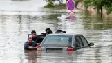 هشدار سیل در ۳۲ شهرستان؛  آسمان در غرب ایران به زمین می‌آید