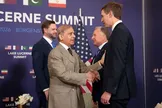 پیام آمریکا در دوحه به ایران این بود که «بزرگ‌تر فکر کنید؛ رفع تحریم‌ها در چارچوب یک توافق گسترده‌تر ۱۰۰ برابر ارزشمندتر از اخذ عوارض از کشتیرانی است»