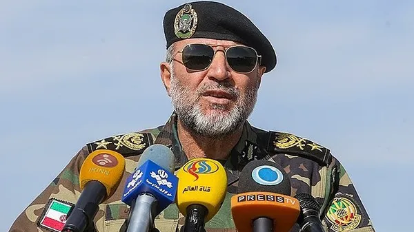 جانشین رئیس ستاد کل نیرو‌های مسلح: اگر آمریکا جنگ را ادامه دهد، این‌بار نیروهایش در آب‌های منطقه غرق خواهند شد/ رهبر شهید فرمودند «اگر ناو سلاح خطرناکی است، خطرناک‌تر از آن، سلاحی است که ناو را به قعر آب بفرستد» این موضوع ان‌شاءالله اتفاق خواهد افتاد
