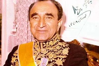 یادداشت‌های علم، چهارشنبه ۲ خرداد ۱۳۵۲