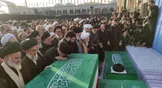 ببینید/ وداع آیت‌الله جوادی آملی با پیکر رهبر شهید