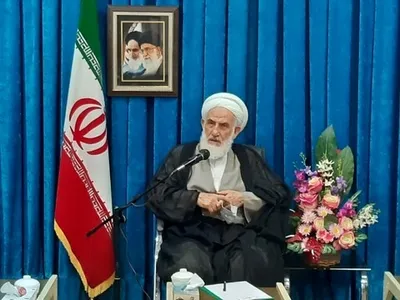 امام جمعه سابق زاهدان ترور شد / استاندار مازندران: فرد ضارب از عوامل نگهبانی بانک بوده؛ حمله تروریستی نبوده