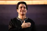 حمله روزنامه همشهری به همایون شجریان: با مجوز نظام کنسرت برگزار می‌کنی و پول به جیب می‌زنی و حالا در اعتراض به کشتار مردم، کنسرت را لغو می‌کنی؟