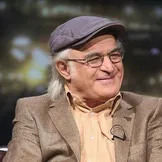 فریدون جیرانی: درایوین سینما (سینما ماشین) در اواخر دهه ۳۰ در محلی در فلکه دوم تهرانپارس آغاز شد