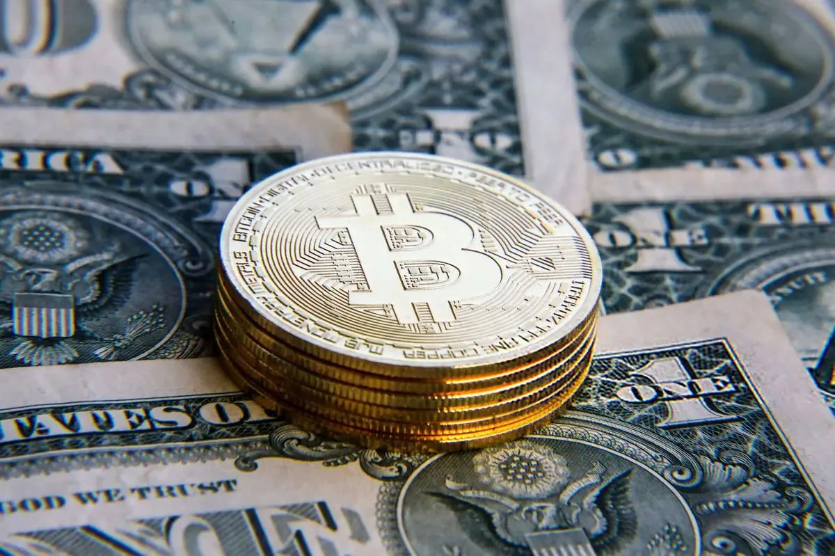 قیمت بیت کوین، امروز چهارشنبه ۸ مهر ۱۴۰۵