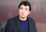 خداداد عزیزی: مردم هم خسته شده‌اند و دنبال شروع فوتبال هستند / کرونا بیشتر به تیم‌های خصوصی آسیب می‌زند