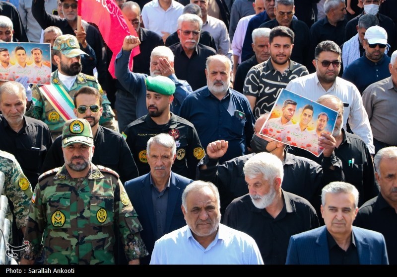 تصاویر: تشییع پیکر سه سرباز شهید پادگان بمپور در رفسنجان