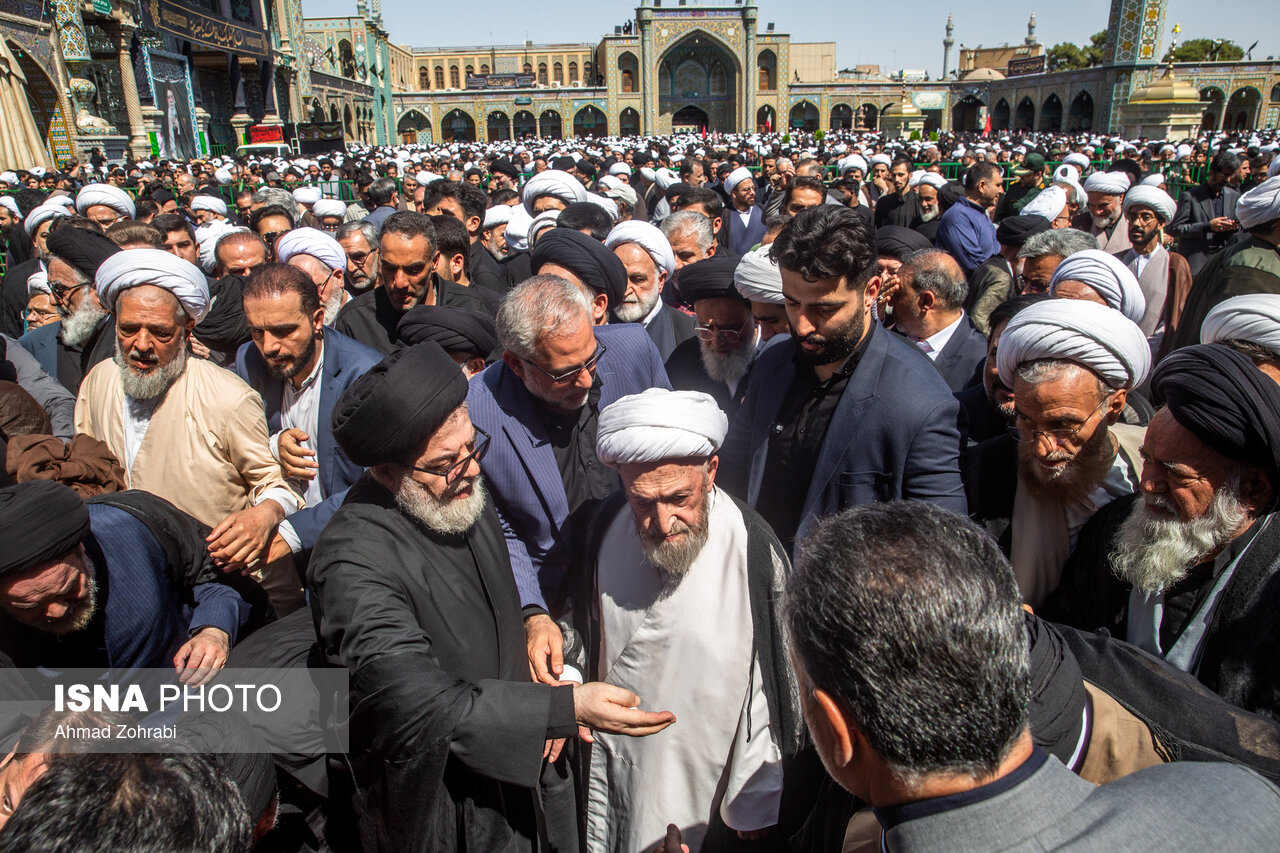 تصاویر: تشییع پیکر آیت الله سید موسی شبیری زنجانی - قم