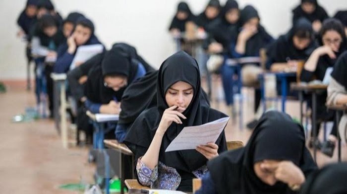 وزارت علوم: تمامی امتحانات دانشگاه‌ها که زمان برگزاری آن‌ها با مراسم تشییع رهبر شهید تداخل داشته باشد، به زمان دیگری موکول خواهد شد