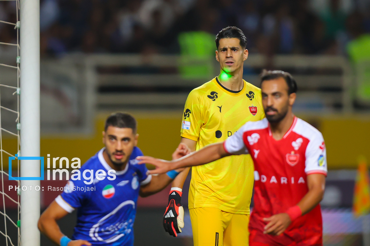 تصاویر: لیگ برتر فوتبال - پرسپولیس و استقلال (دربی ۱۰۷)