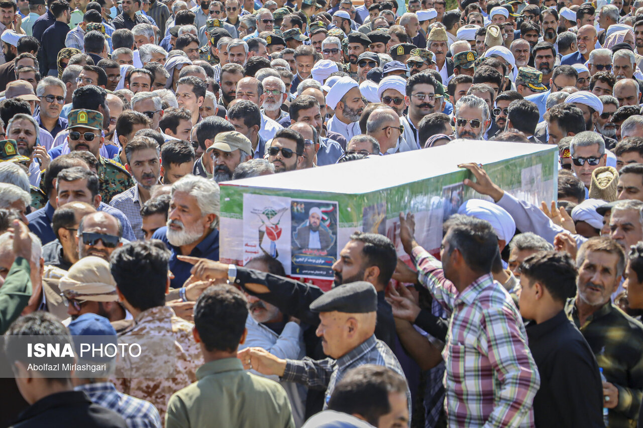 تشییع پیکر شهید «مولوی یوسف گرگیج» - زاهدان